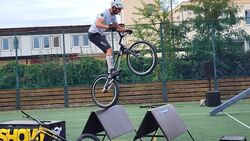 thumbnail 0cfbd68b-f752-4f8b-b4db-79cf35782dea