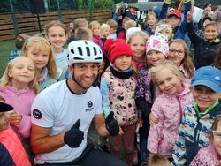 thumbnail ffd113ce-d519-44e4-b5a4-e1a4ee300d9f